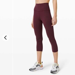 🍋Lululemon • Align Crop 21"